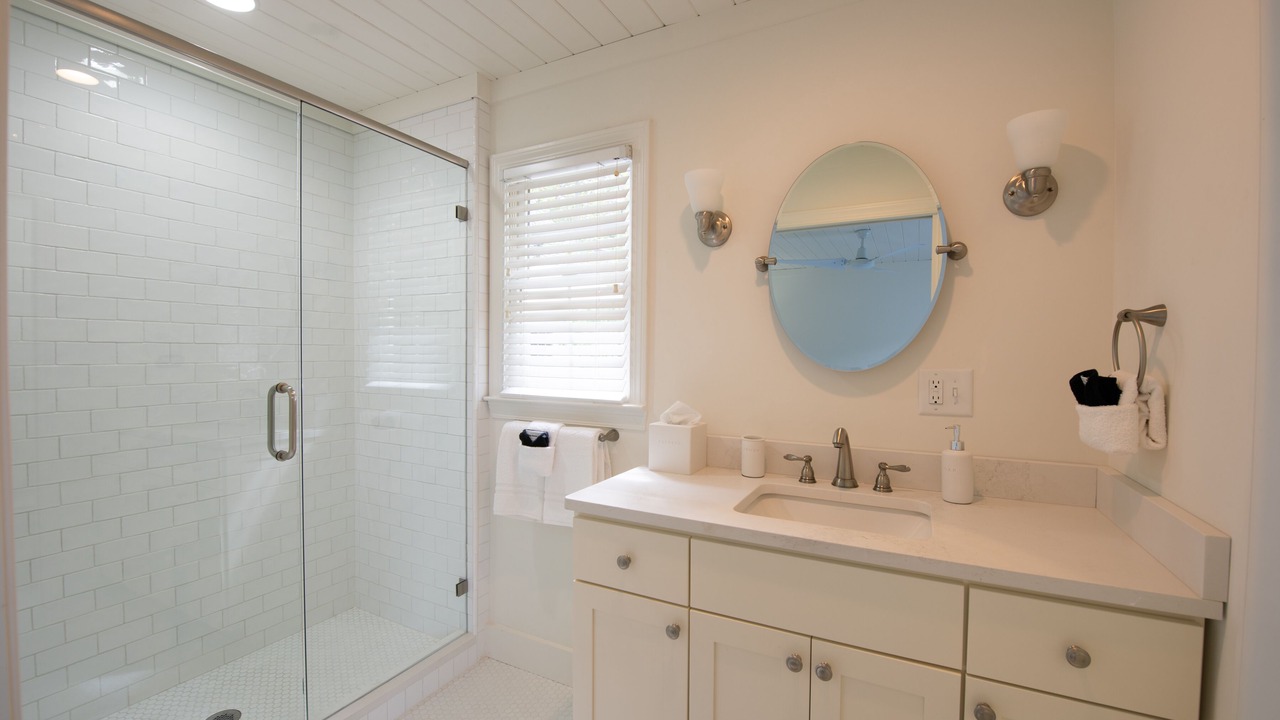Photo of Bathroom in Dahlonega