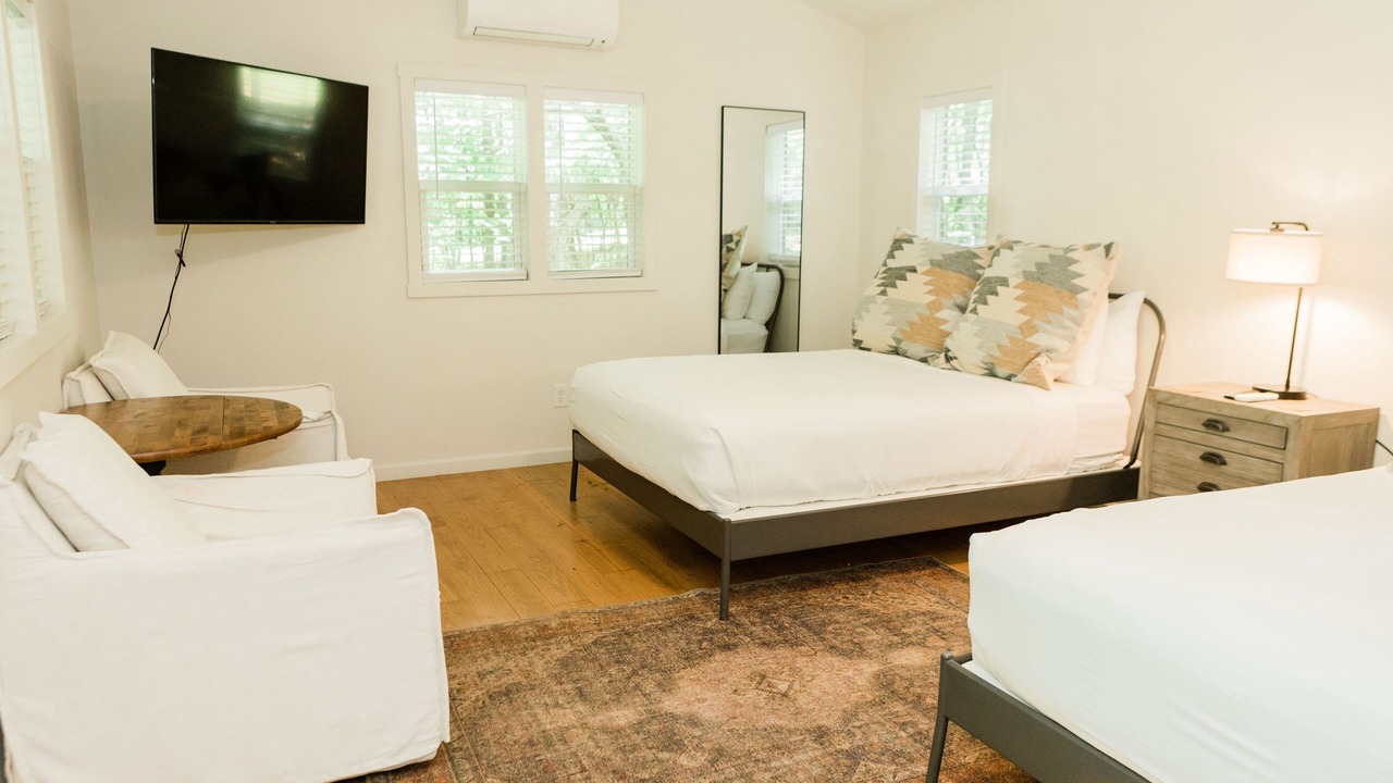 Photo of Bedroom in Dahlonega