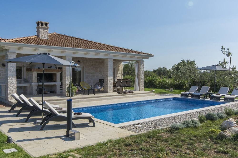 Photo of Outdoor in Drnis