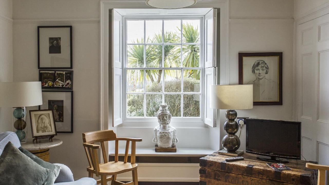 Photo of Livingroom in Charlestown