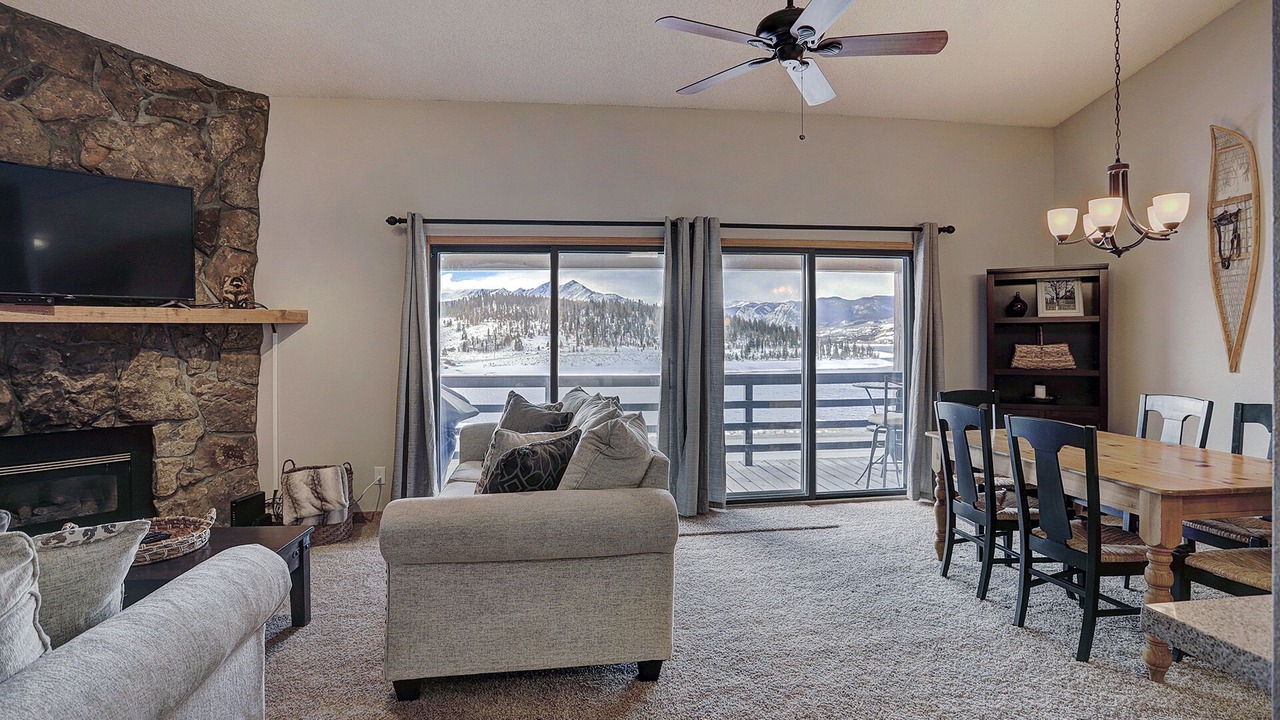 Photo of Livingroom in Dillon