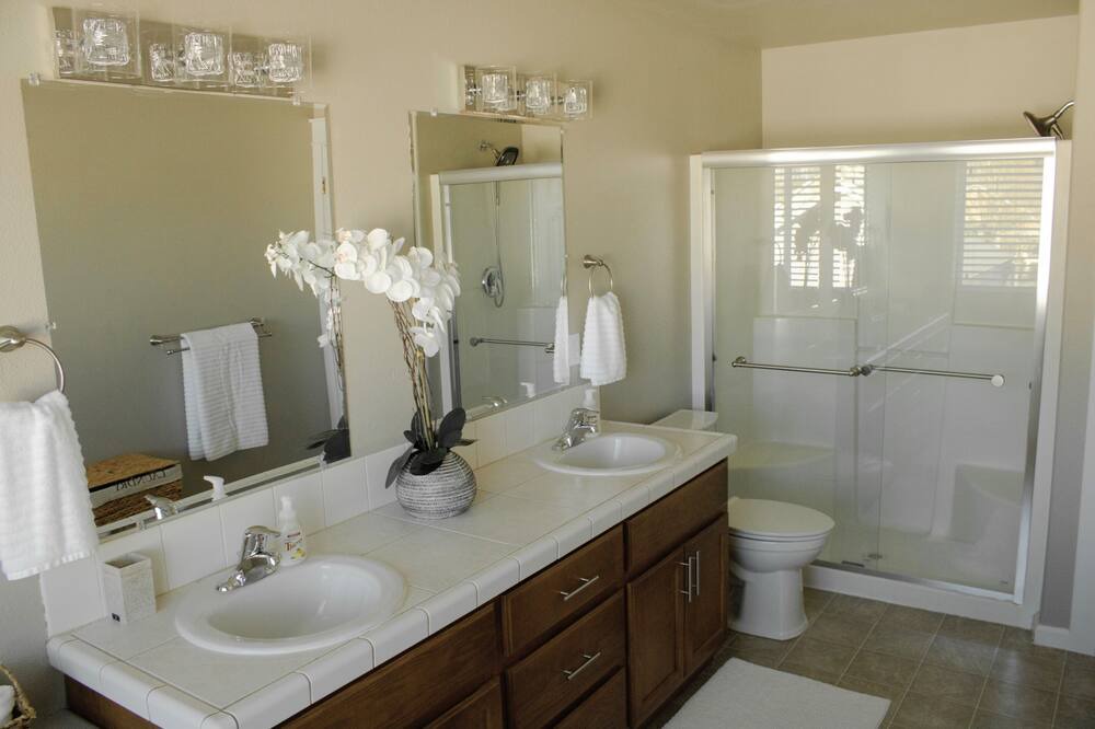 Photo of Others in Battle Ground