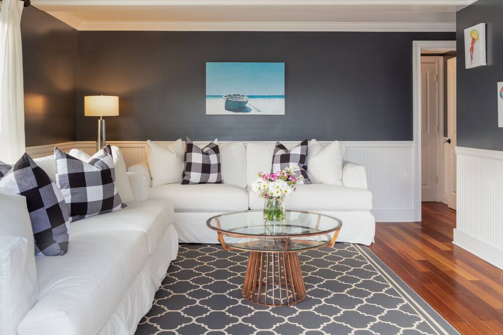 Photo of Bedroom in Village of Southampton
