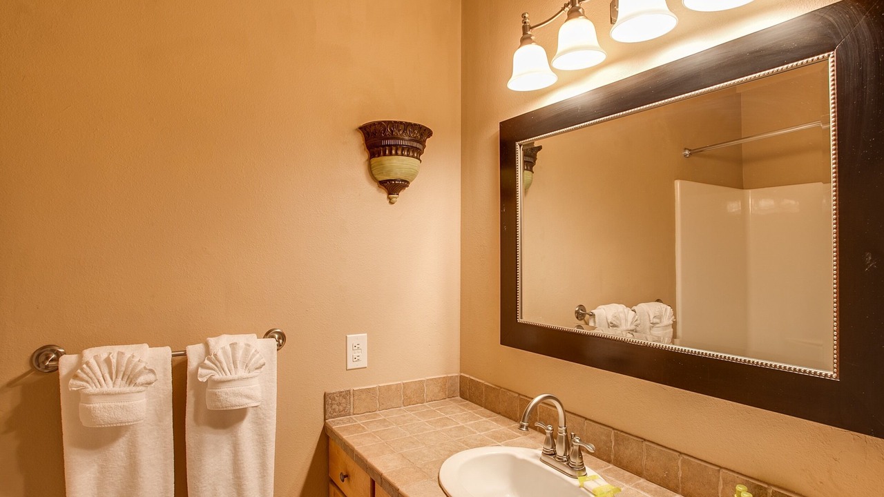 Photo of Bathroom in Leavenworth