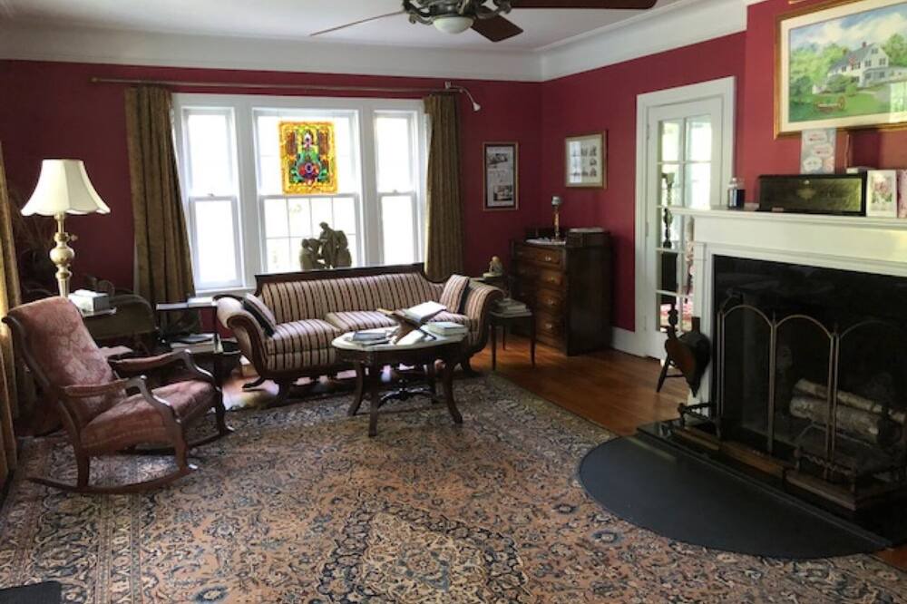 Photo of Bedroom in Marble Dale