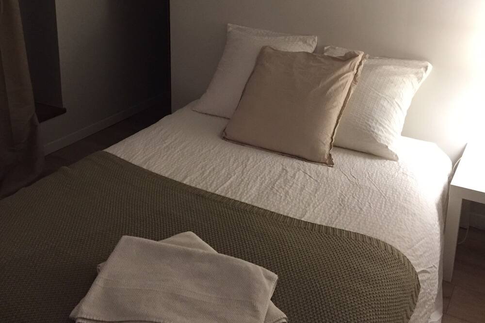 Photo of Bedroom in Periers-sur-le-Dan