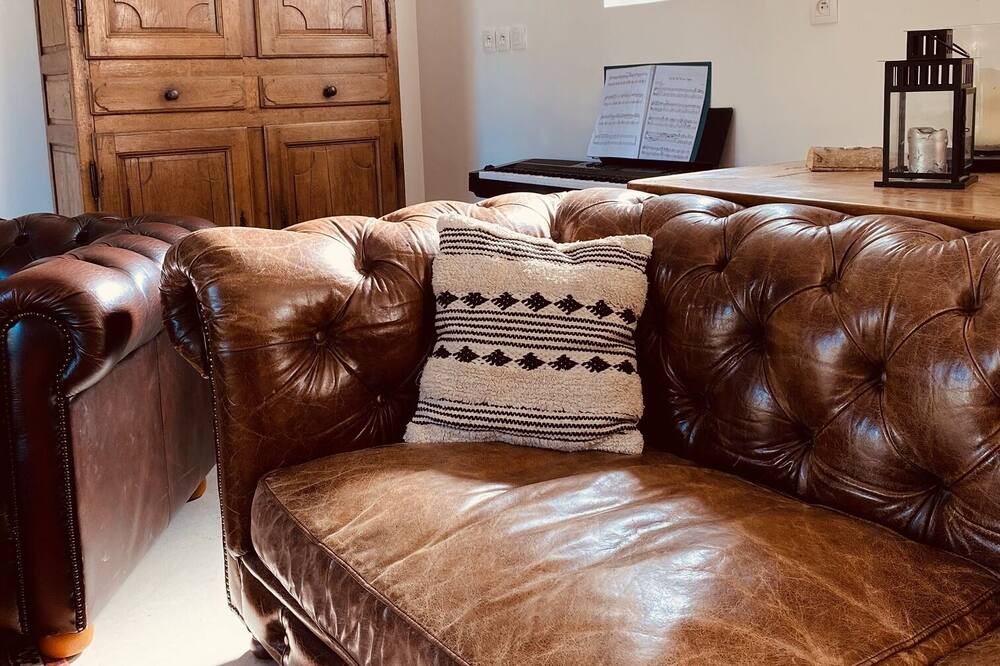 Photo of Livingroom in Periers-sur-le-Dan