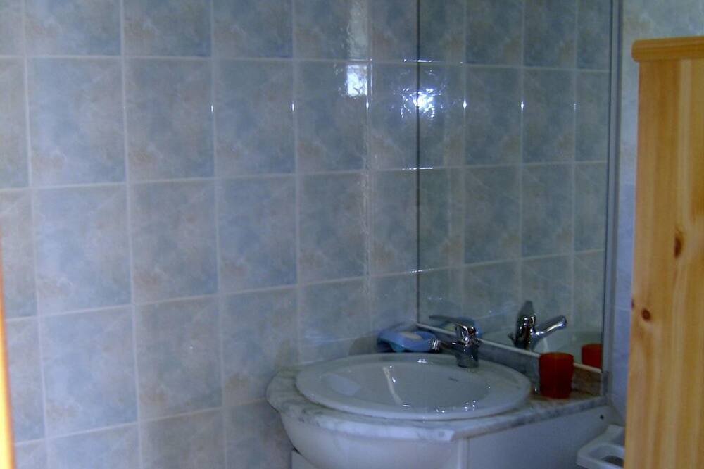 Photo of Bathroom in Sainte-Colombe