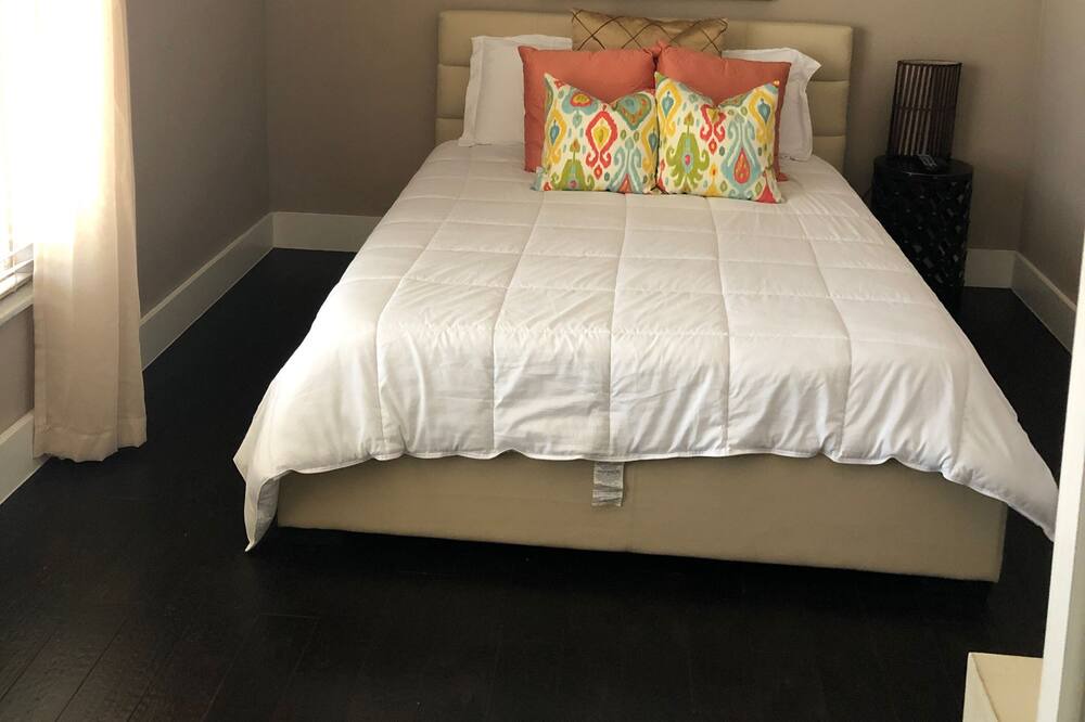 Photo of Bedroom in Gulf Harbors