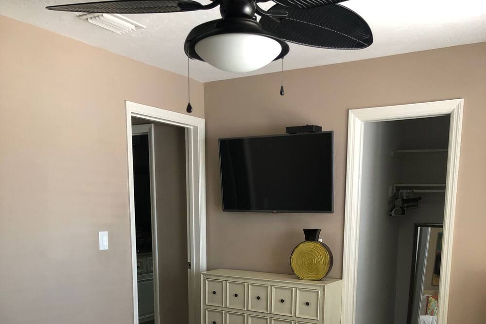 Photo of Bedroom in Gulf Harbors