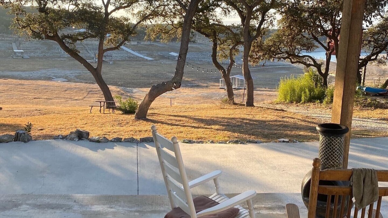 Photo of Patio Balcony in Lakehills