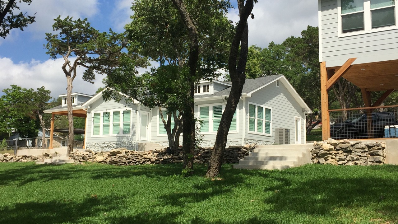 Photo of Outdoor in Lakehills