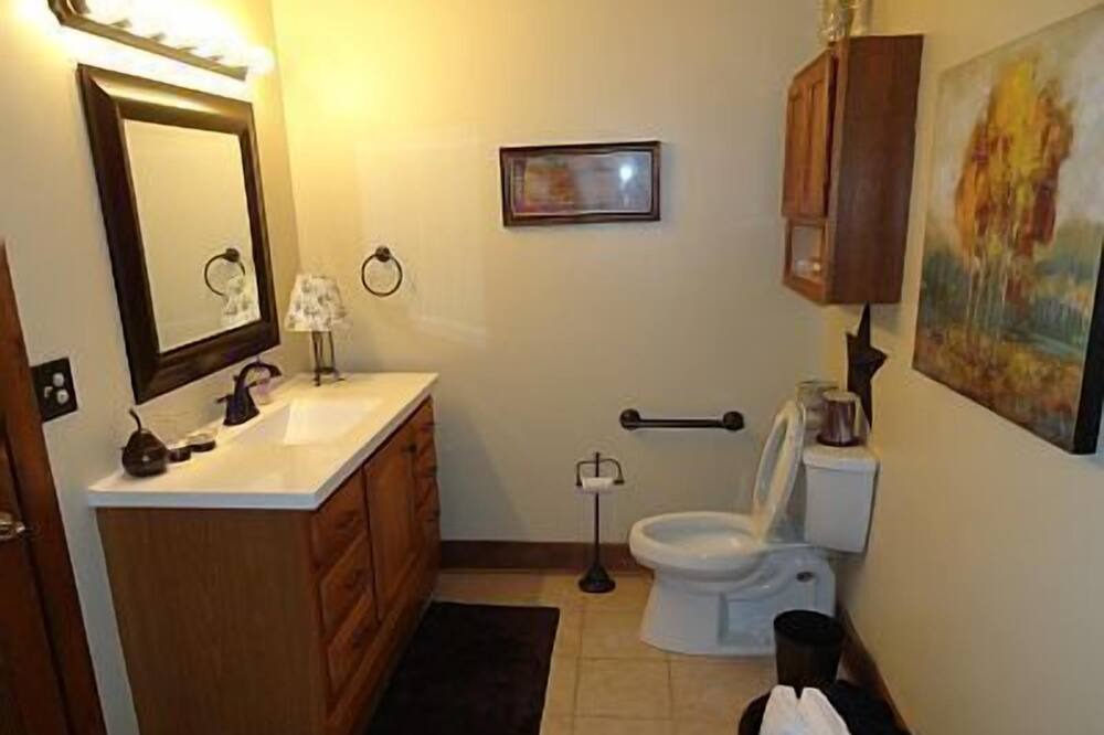 Photo of Bathroom in Townsend