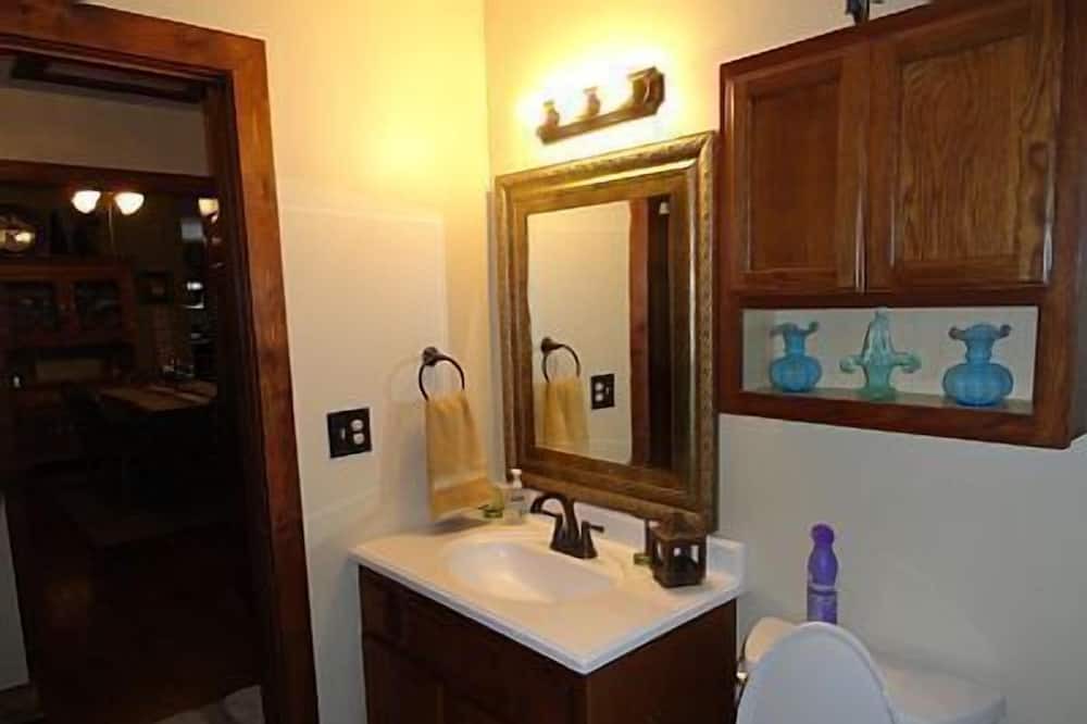 Photo of Bathroom in Townsend