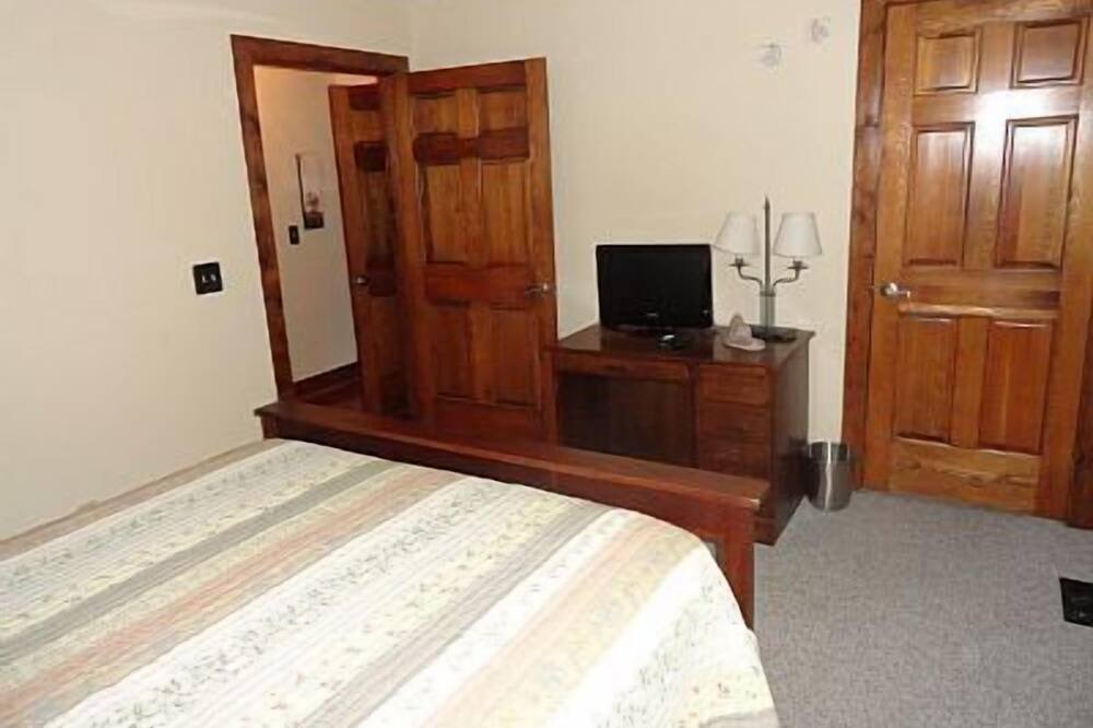 Photo of Bedroom in Townsend