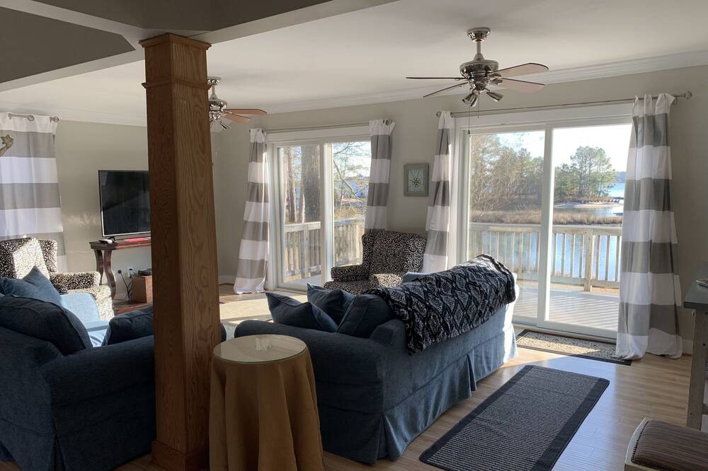 Photo of Others in Deltaville