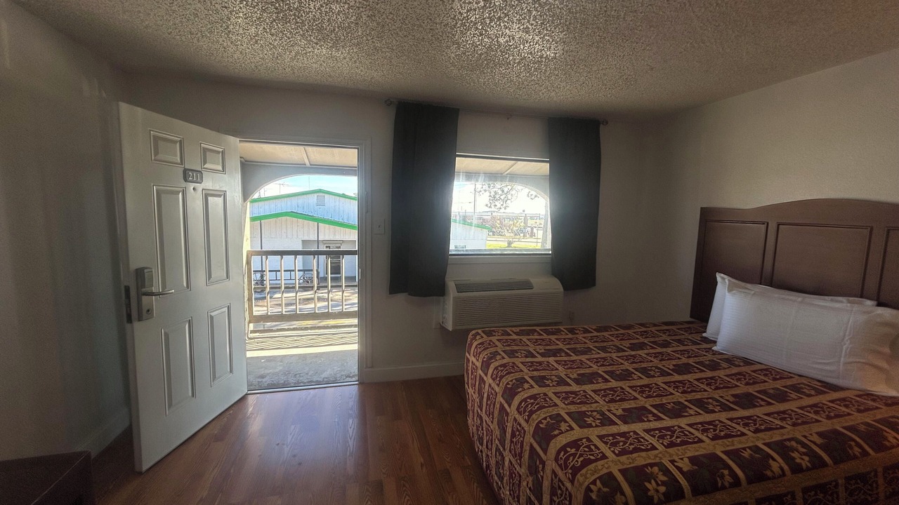 Photo of Bedroom in Weatherford