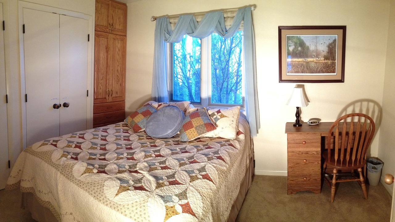 Photo of Bedroom in Lander