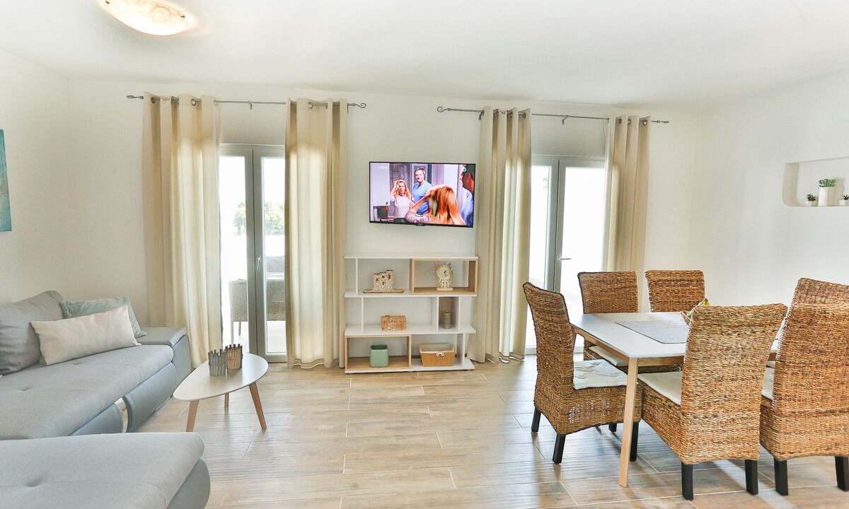 Photo of Livingroom in Cove Osibova (Milna)