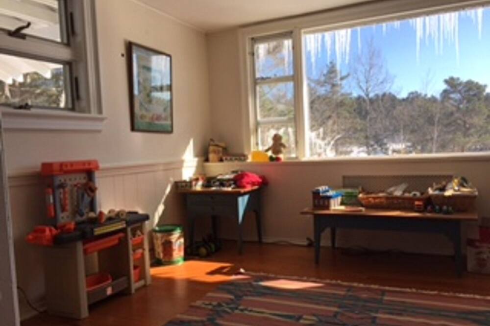 Photo of Livingroom in Saranac Lake