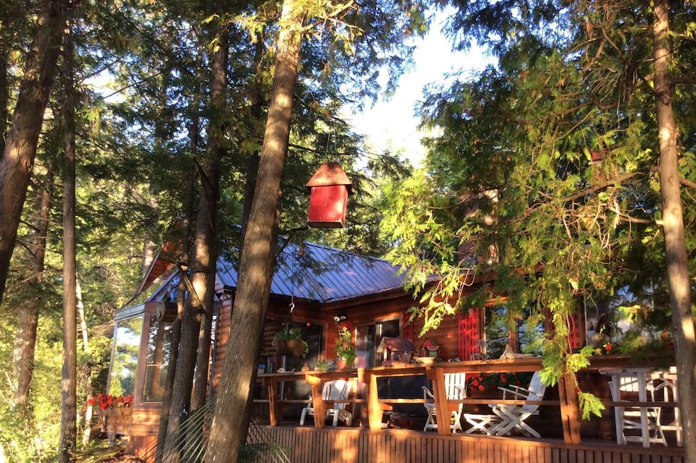 Photo of Outdoor in Val-des-Monts