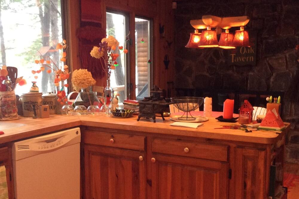 Photo of Livingroom in Val-des-Monts