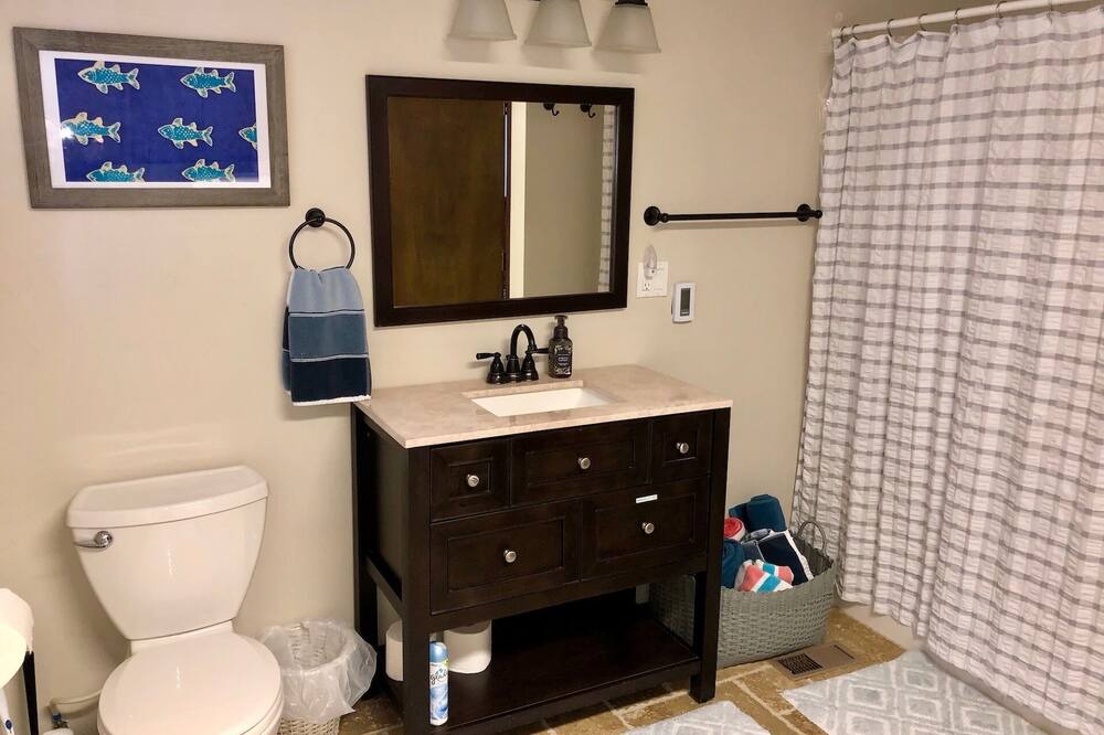 Photo of Bedroom in Pine Hollow