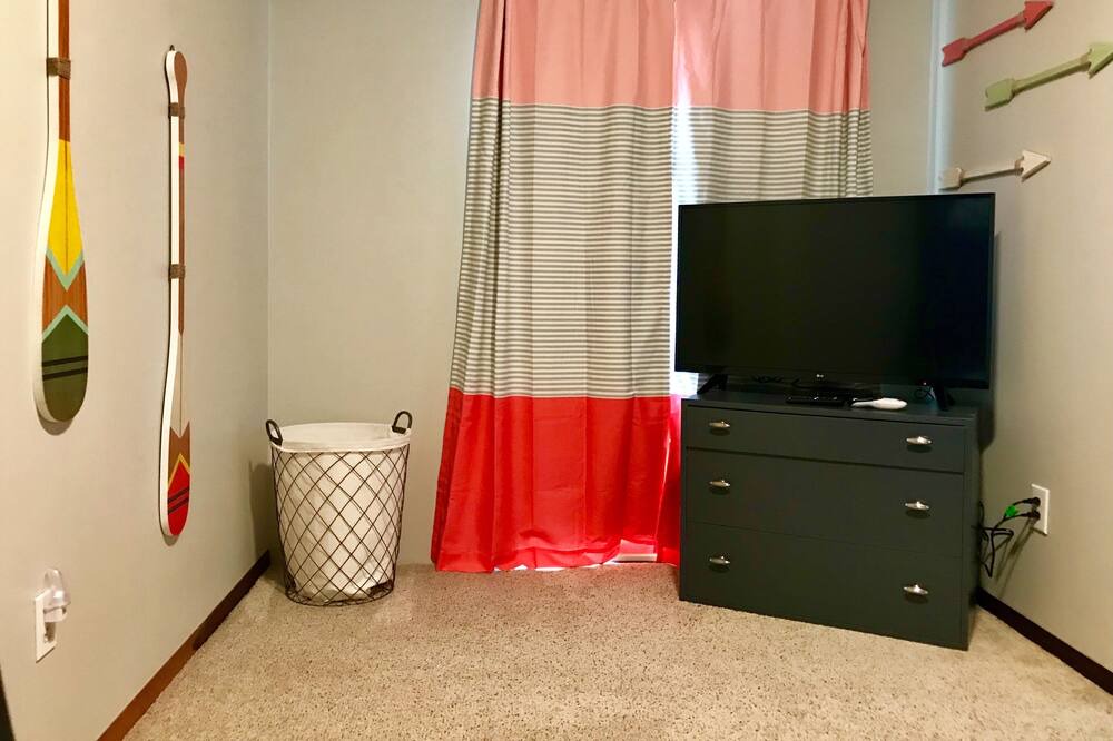 Photo of Bedroom in Pine Hollow