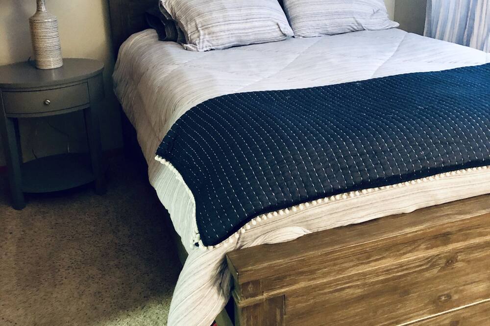 Photo of Bedroom in Pine Hollow