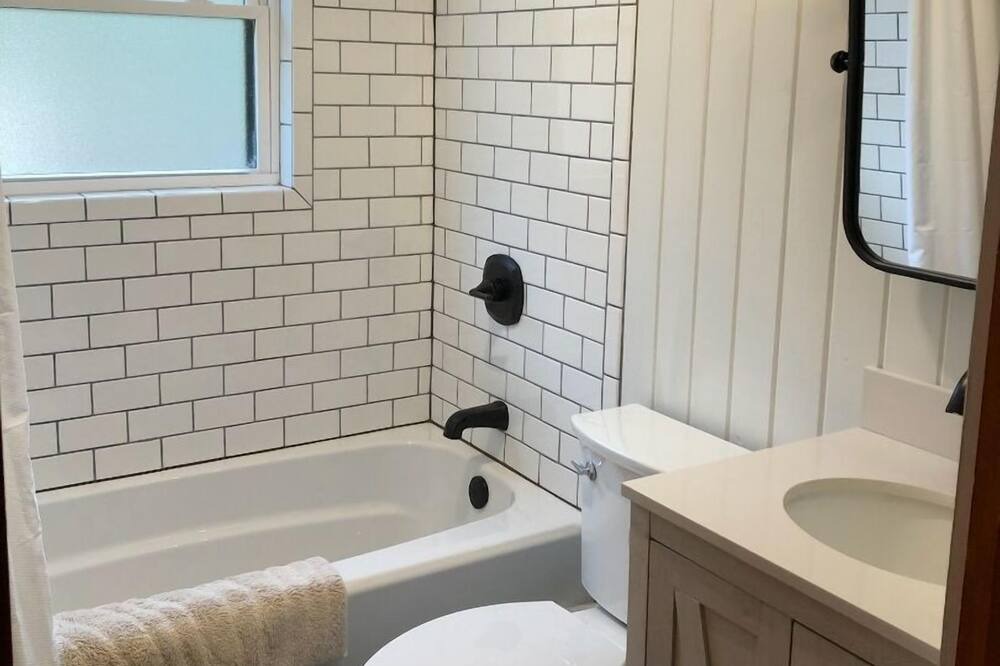 Photo of Bathroom in Brooksville