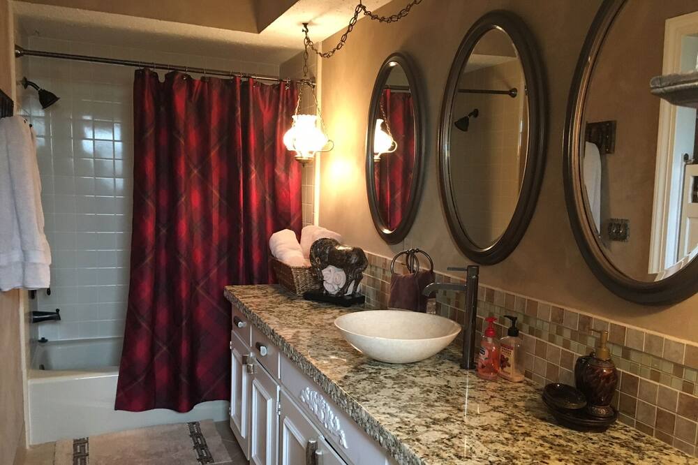 Photo of Bathroom in Bixby
