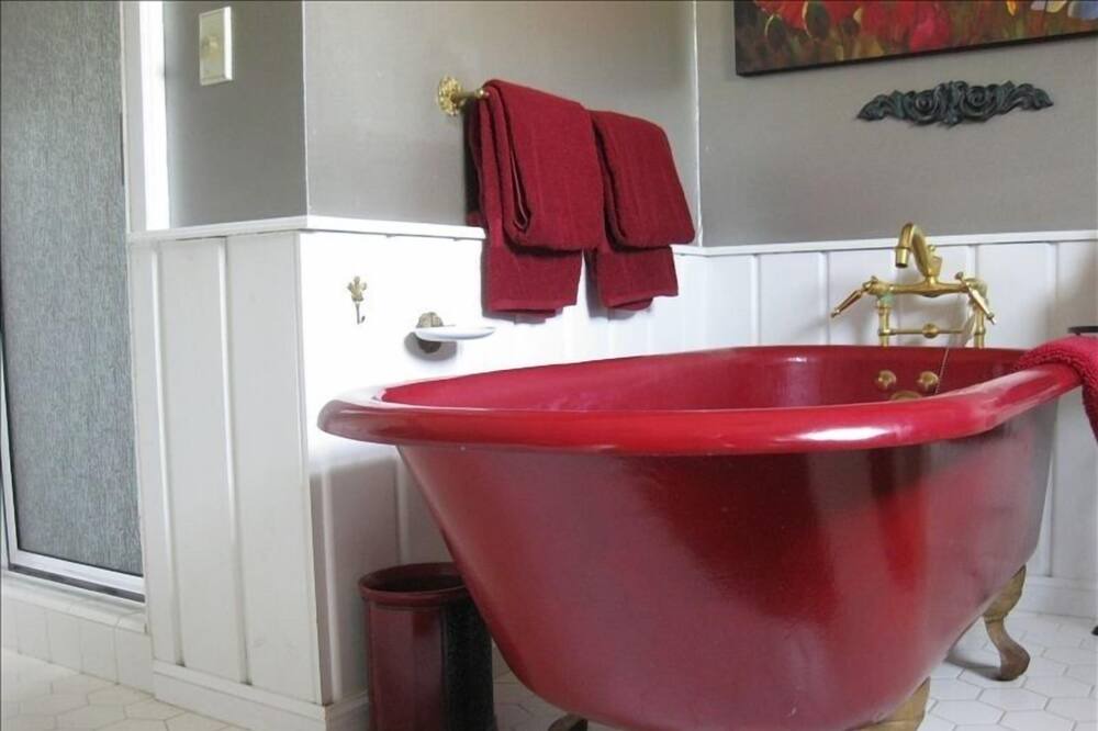 Photo of Bathroom in Bixby