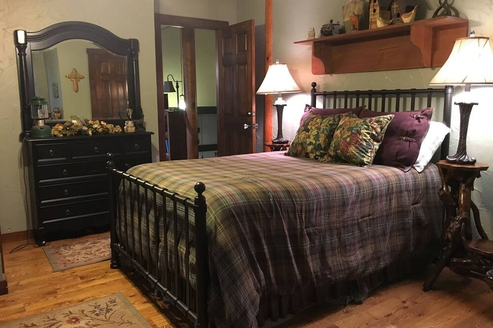 Photo of Bedroom in Bixby