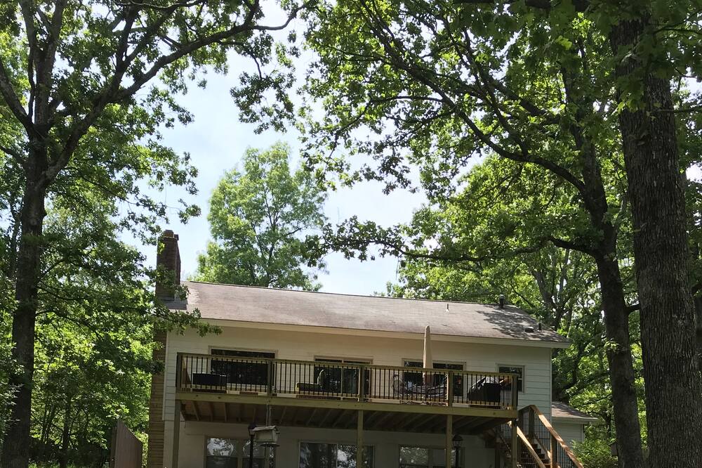 Photo of Outdoor in Hardy