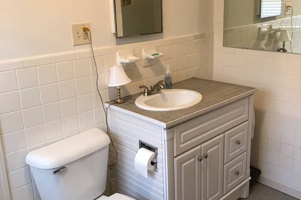 Photo of Bathroom in Hardy