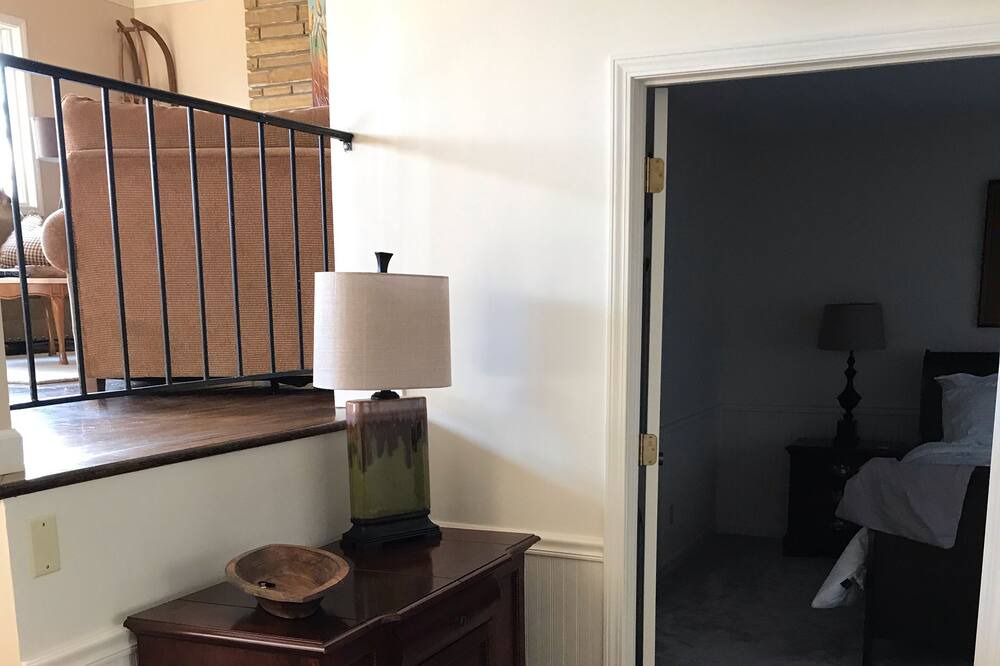 Photo of Bedroom in Hardy