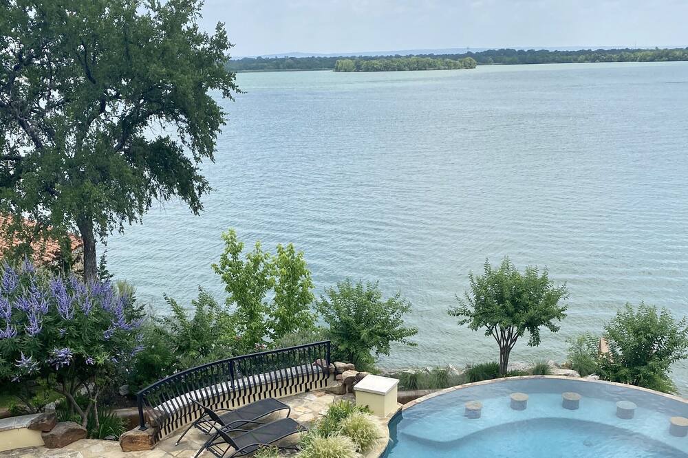 Photo of Outdoor in Horseshoe Bay West