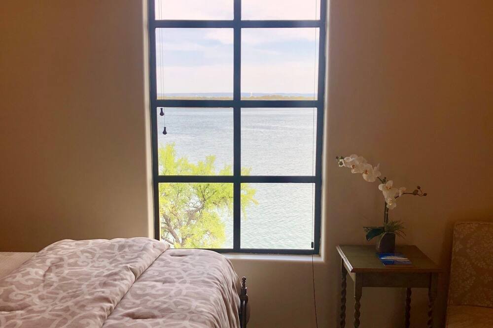 Photo of Outdoor in Horseshoe Bay West
