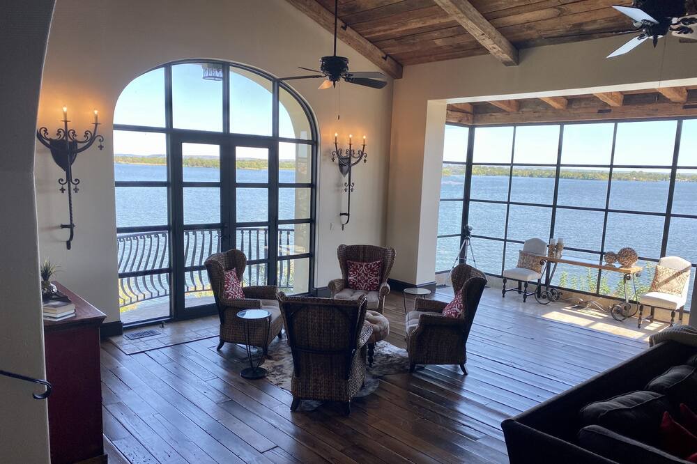 Photo of Bedroom in Horseshoe Bay West