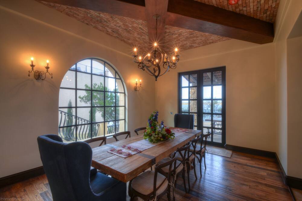 Photo of Patio Balcony in Horseshoe Bay West