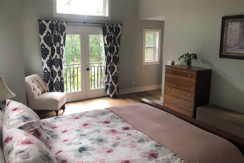 Photo of Bedroom in White Salmon