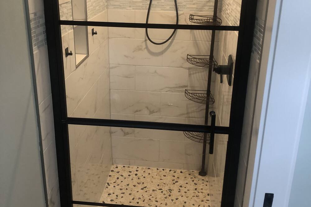 Photo of Bathroom in White Salmon