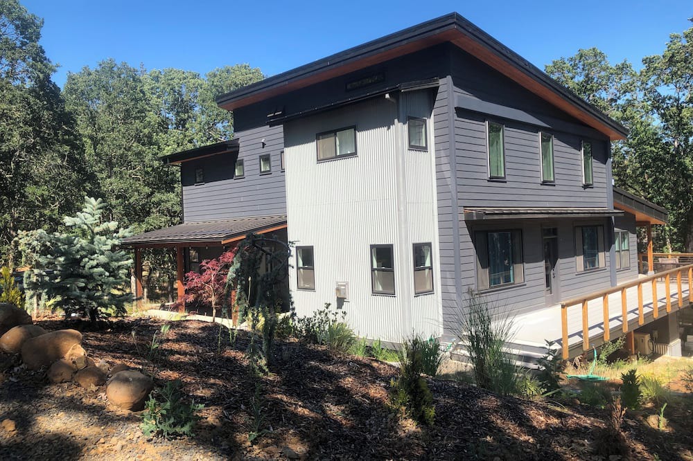 Photo of Others in White Salmon