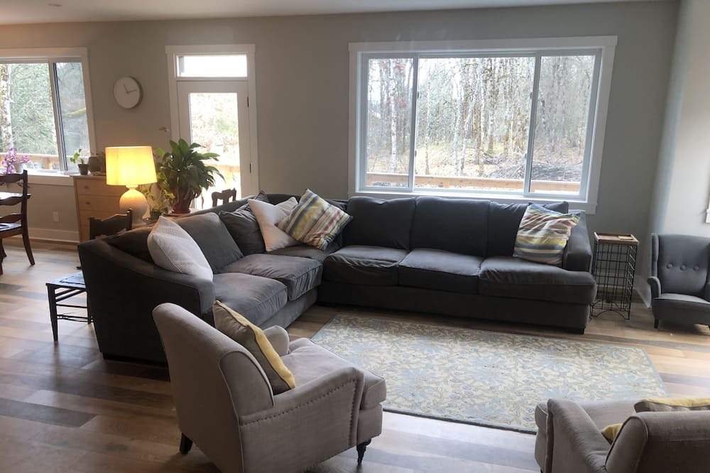 Photo of Bedroom in White Salmon