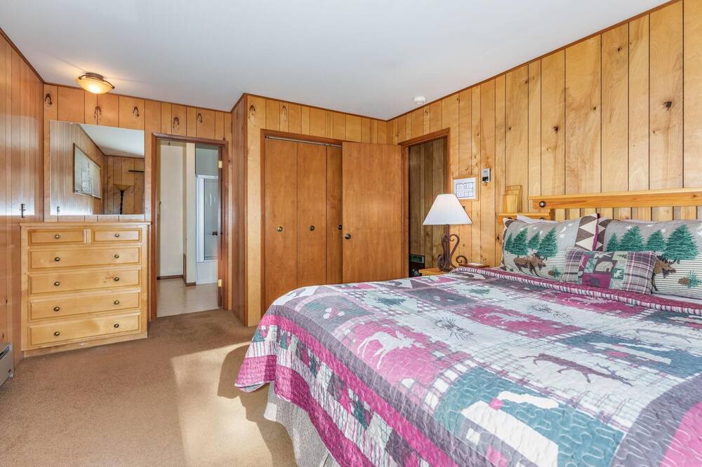 Photo of Bedroom in Yosemite West