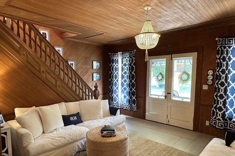 Photo of Bedroom in Thousand Island Park