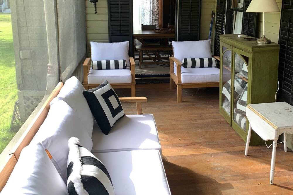 Photo of Bedroom in Thousand Island Park