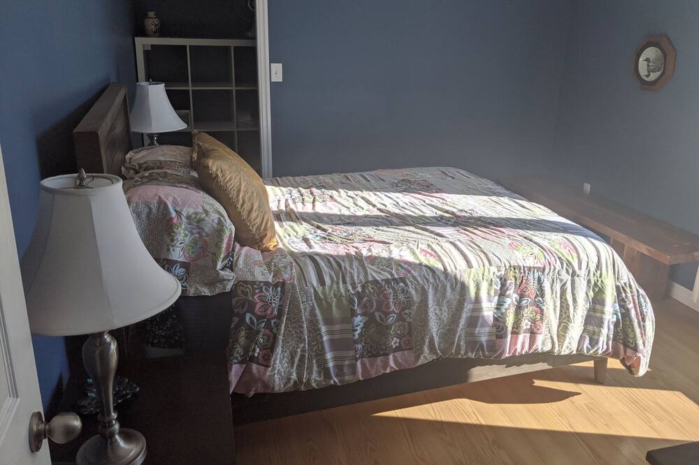 Photo of Bedroom in Picton