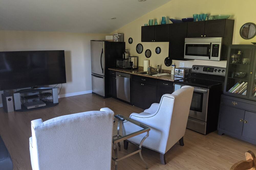 Photo of Livingroom in Picton