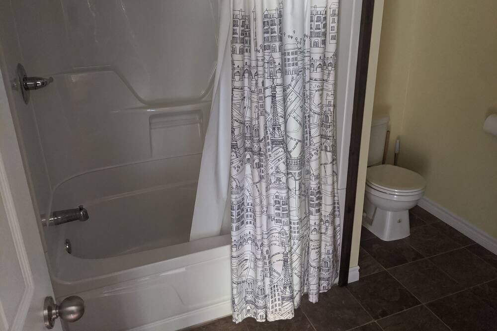 Photo of Bathroom in Picton